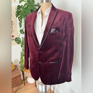 Elegant Burgundy Blazer